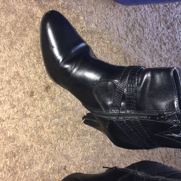 Heeled booties!!!! - Picture 4 of 4